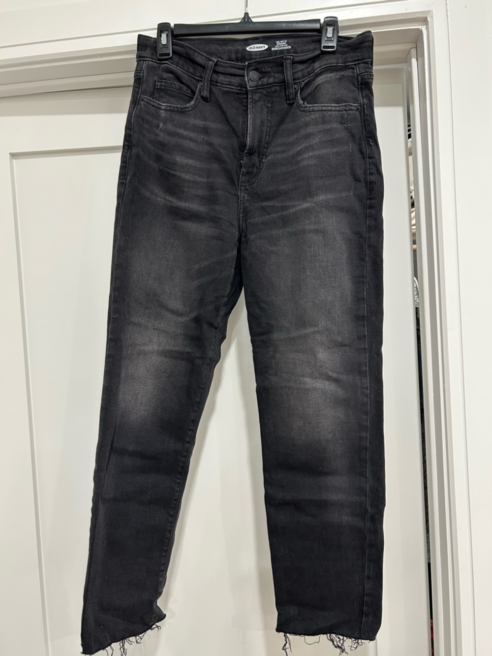 Old Navy High-Rise Black Washed Jeans
